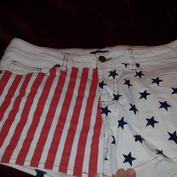 Beautiful Red White And Blue Stars And Stripes For - Picture 2 of 5